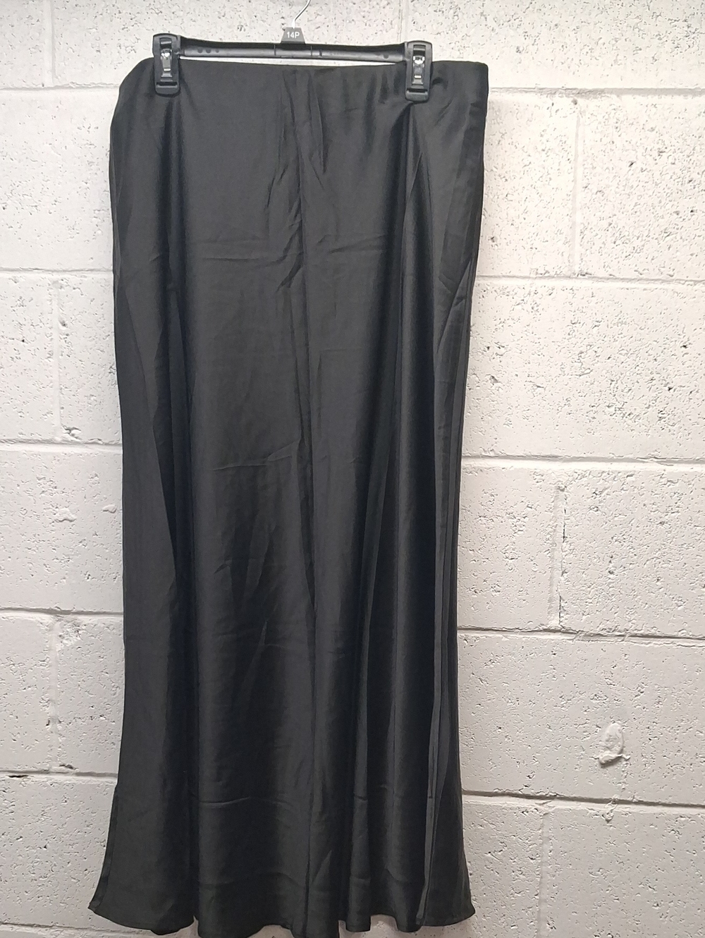 NWT Womens Plus Size Black Long Skirt